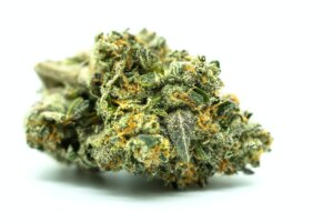 Good Health at Your Doorstep: 3 Definitive Reasons to Buy Weed Online